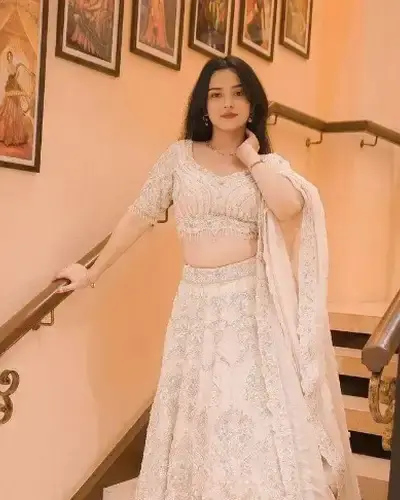 Escort Phulabani